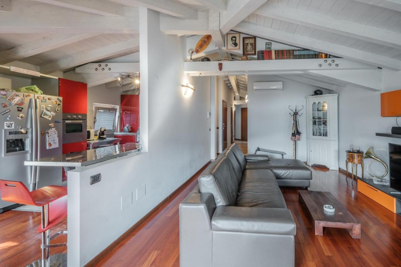 Casa Dana Appartamento Sale Marasino Esterno foto